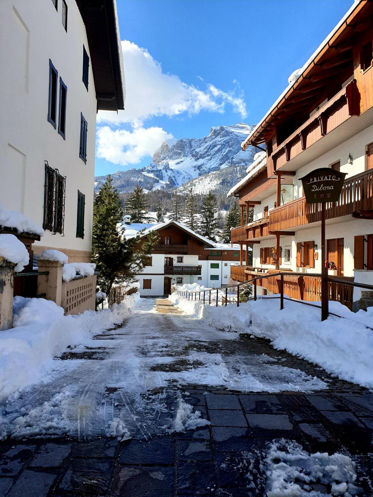 Luminoso Ed Accogliente, Centralissimo Appartamento Indipendente Cortina d'Ampezzo Exterior photo